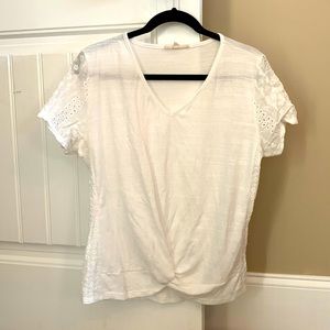 Size XL white front knot blouse